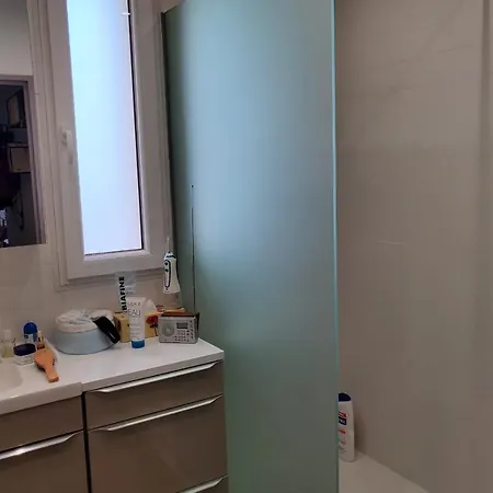 Comfortable Family Near La Apartment *